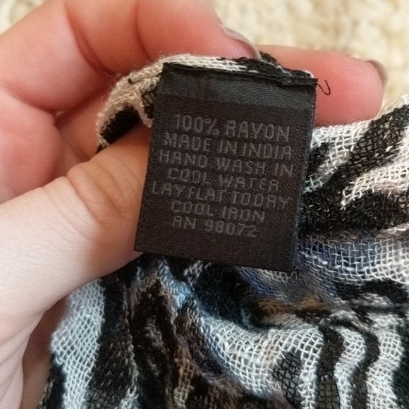 Scarf - Picture 2 of 2